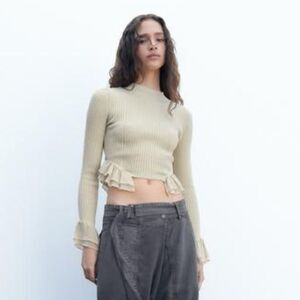 ZARA RUFFLED KNIT TOP